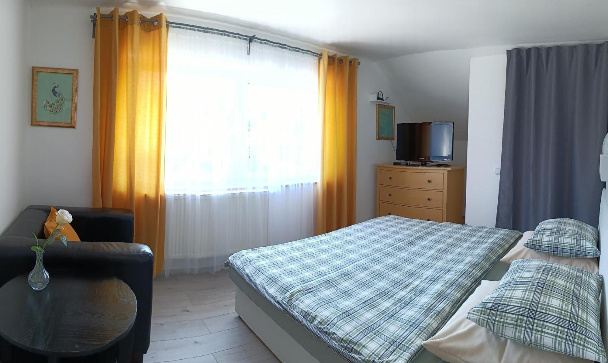 Cozy Gardens Apartments In Praag Buitenkant foto